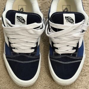 Vans Men's Knu Skool Sneakers